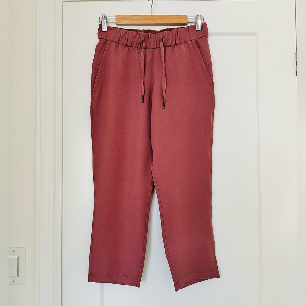 Lululemon cropped straight leg pants Size 4
